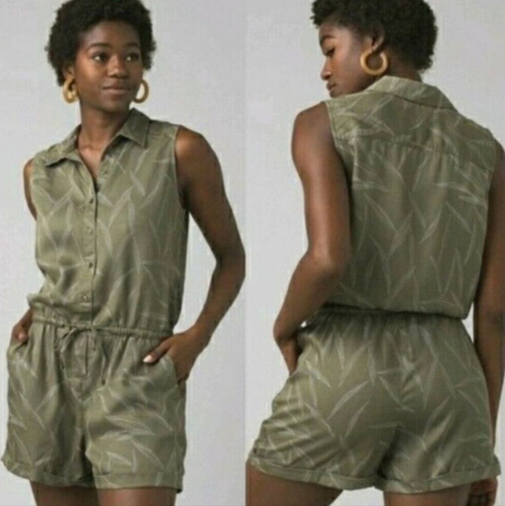 NWT Prana Weekend Escape Romper Rye Green Leaves Size: Medium